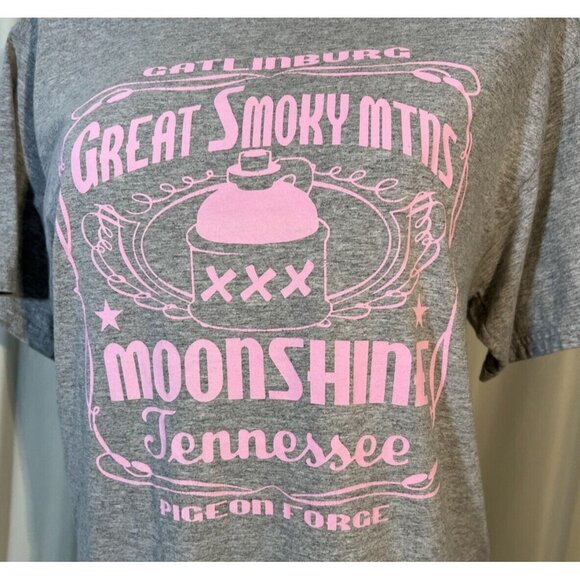 Fruit of the Loom Tops - Smoky Mountain Moonshine T-Shirt Tennessee Gatlinburg Pigeon Forge Size M Tee